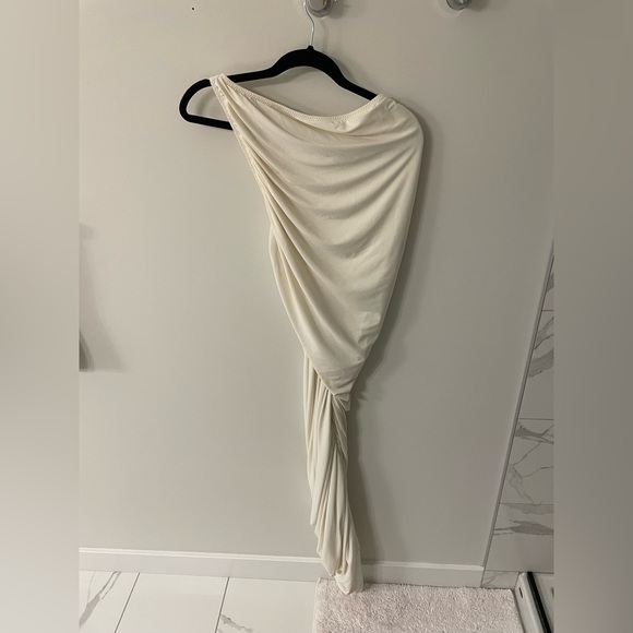 SOLD Norma Kamali Diana dress - Picture 3 of 4